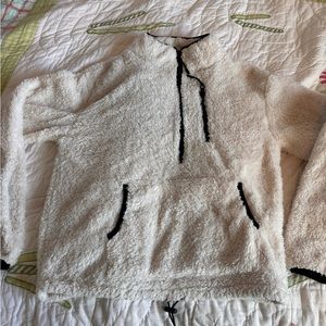 White Fluffy Pull over